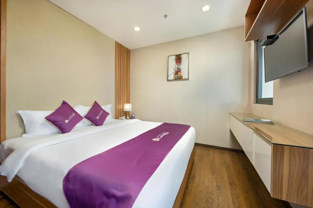 Khách sạn Lavender Riverside Hotel Đà Nẵng