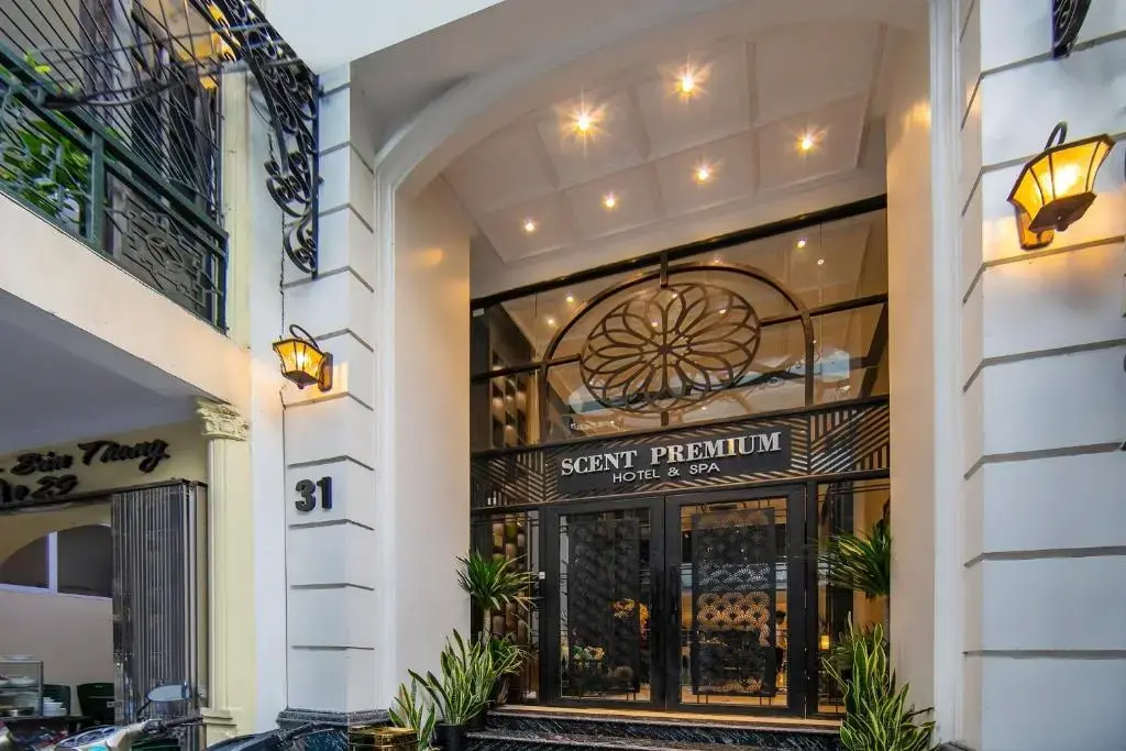 Khách sạn Scent Premium Hotel Hà Nội