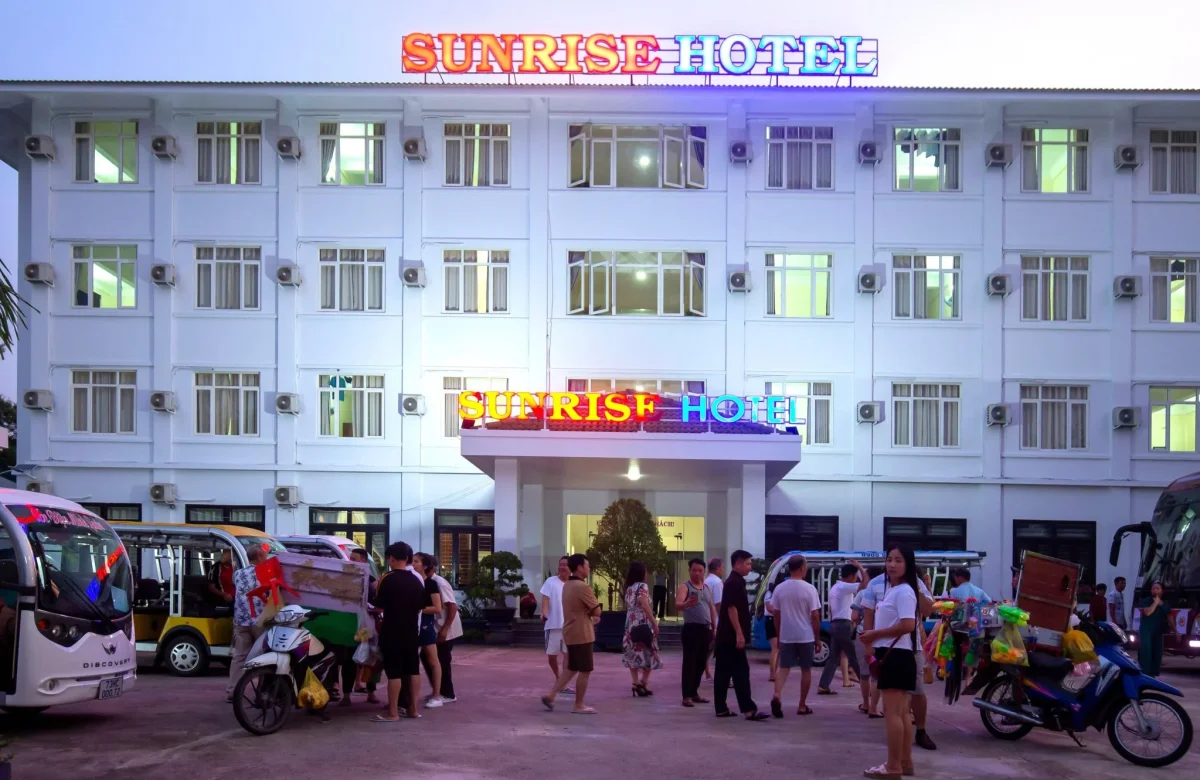 Khách sạn Sunrise Hotel Quảng Bình