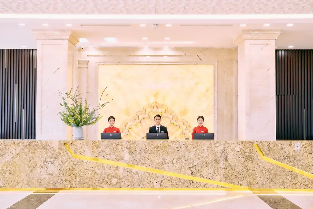 Khách sạn Adamo Hotel Hưng Yên