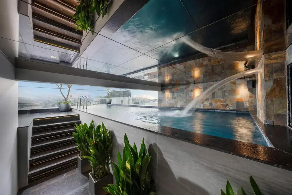 Khách sạn L'HÔTEL du LAC Hà Nội