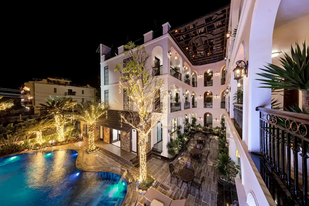 Khách sạn Tam Cốc Diamond Premium Hotel & Spa Ninh Bình