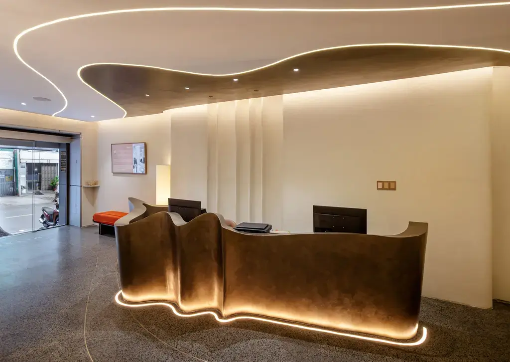 Khách sạn Metrolux By Zeus Group Hotel Hồ Chí Minh