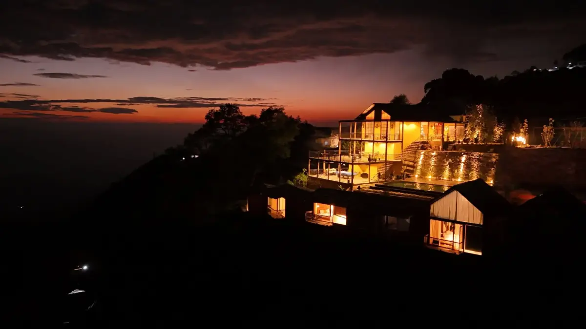 Homestay Chillout Village Tà Xùa Sơn La