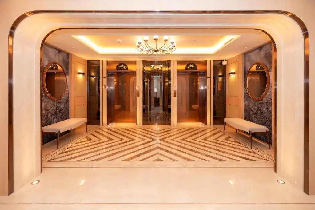Khách sạn The Theodore Hanoi Hà Nội