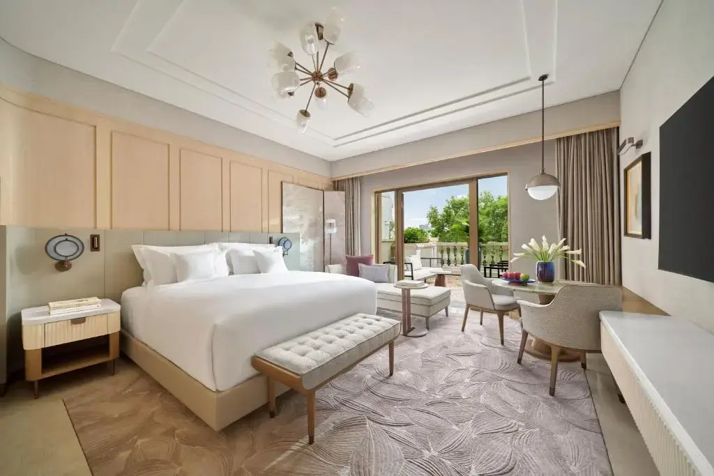 Khách sạn The Theodore Hanoi Hà Nội