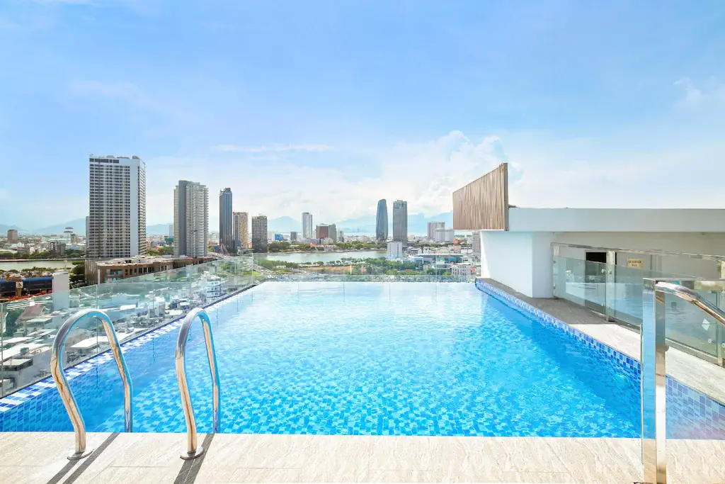 Khách sạn Le Charmant Hotel Đà Nẵng