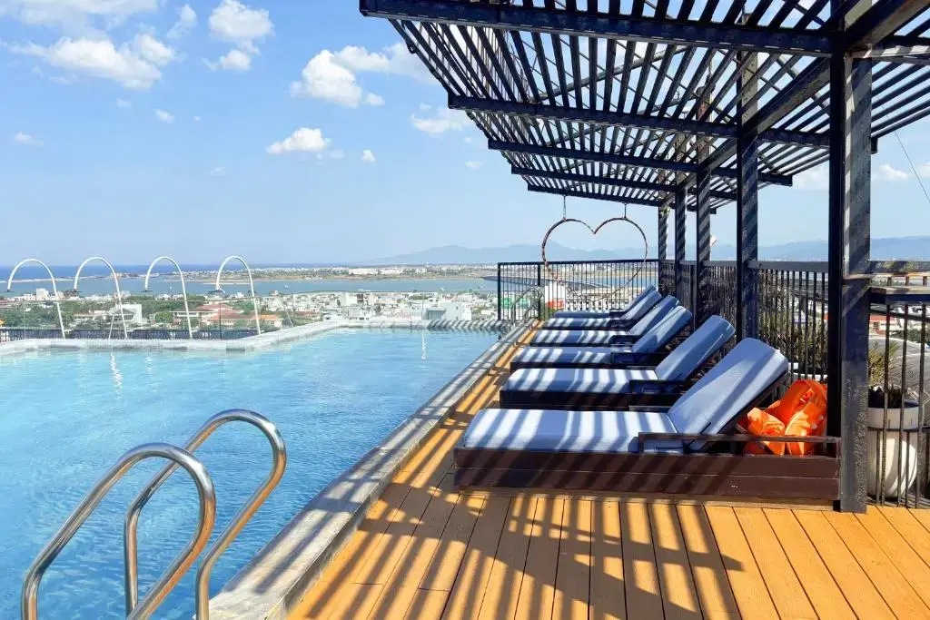 Khách sạn Sandals Everyday Hotel Đắk Lắk