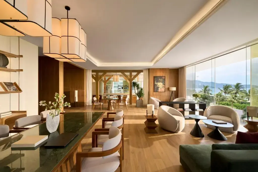 Khách sạn Signature By M Village Beach Front Hotel Đà Nẵng