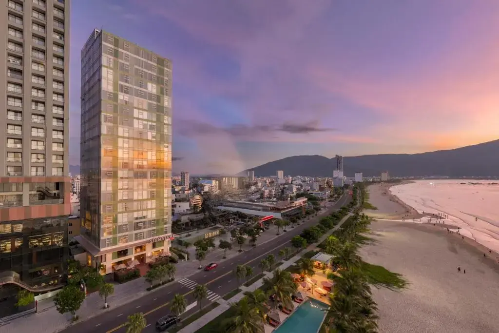 Khách sạn Signature By M Village Beach Front Hotel Đà Nẵng