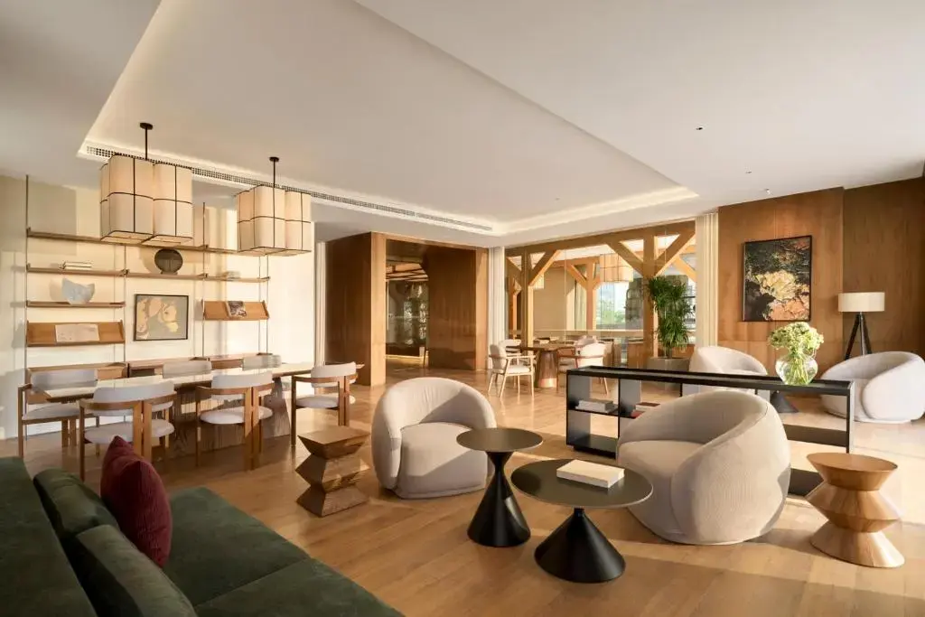 Khách sạn Signature By M Village Beach Front Hotel Đà Nẵng