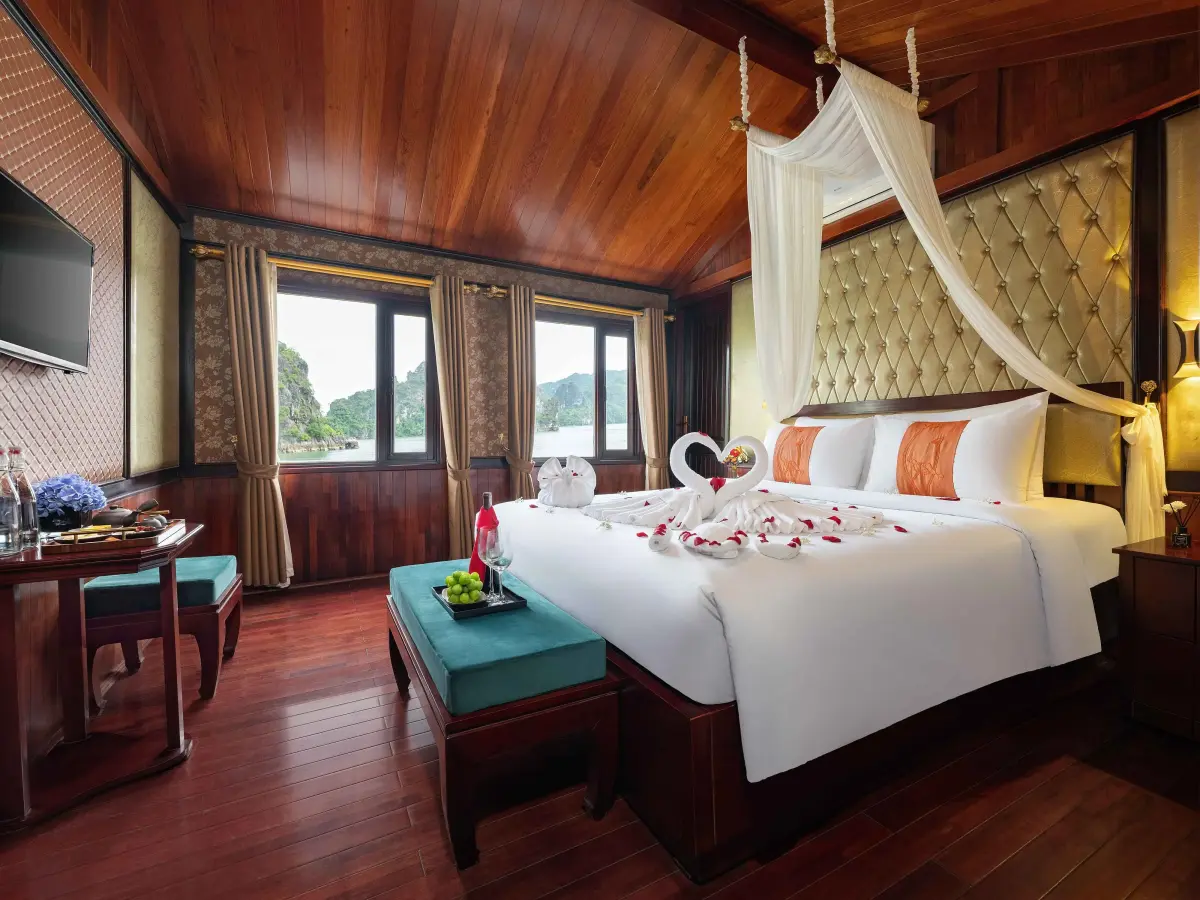 Du thuyền Amanda Legend Cruise Hạ Long