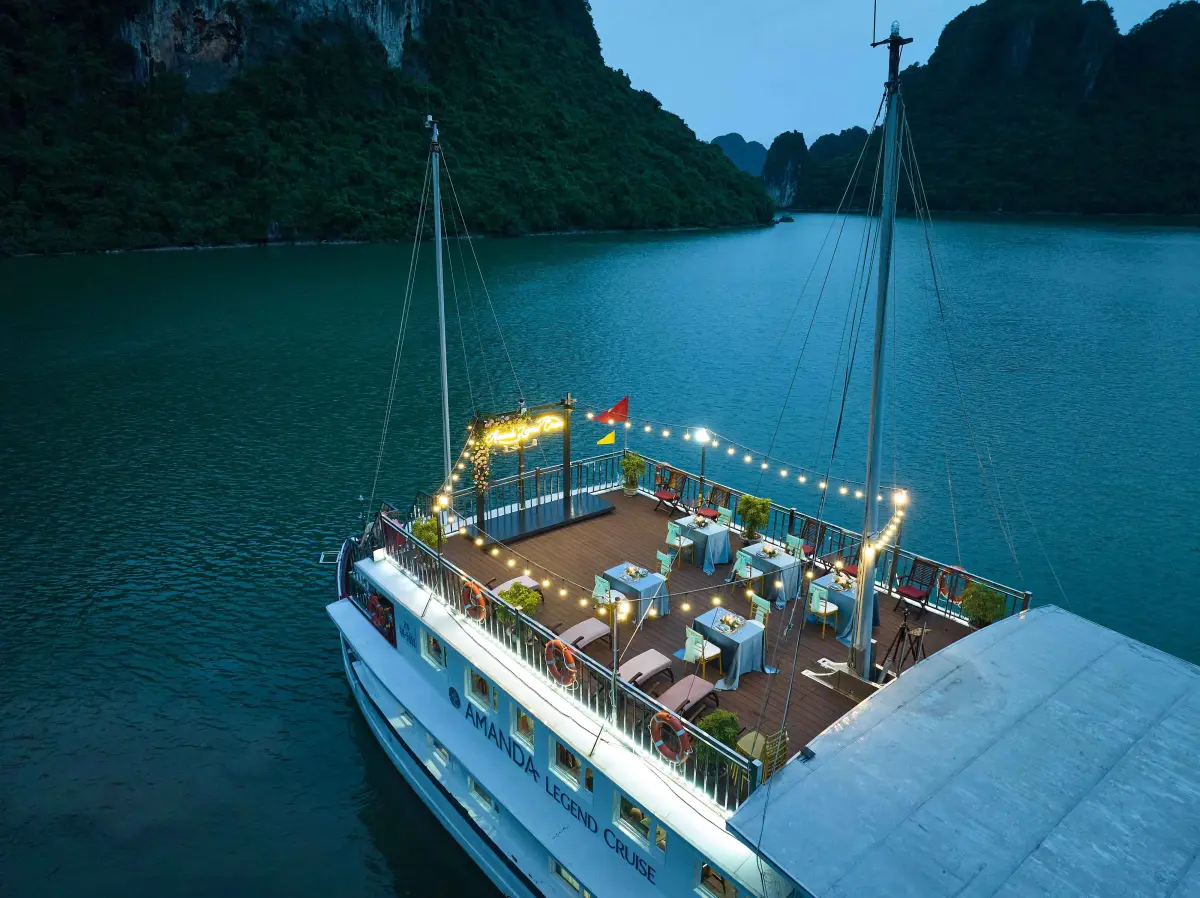 Du thuyền Amanda Legend Cruise Hạ Long