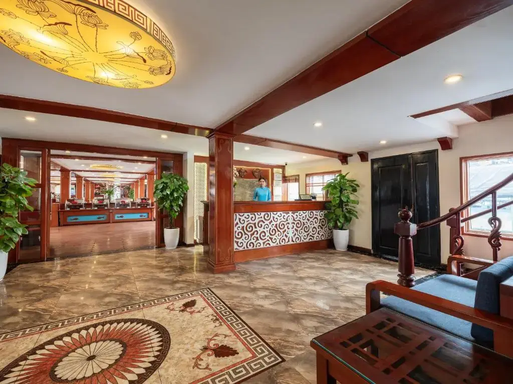 Du thuyền Amanda Premier Cruise Hạ Long
