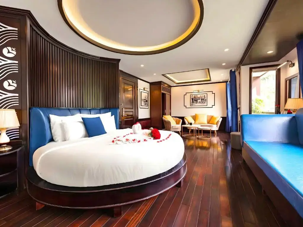Du thuyền Le Journey Elegance Cruise Hạ Long