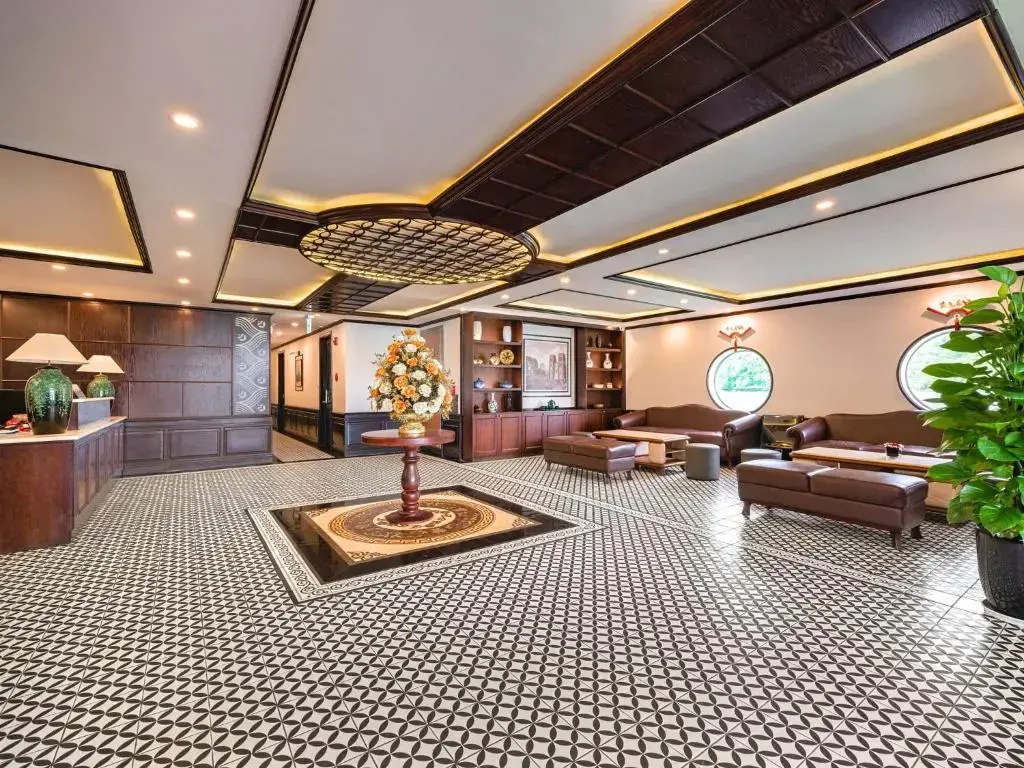 Du thuyền Le Journey Elegance Cruise Hạ Long
