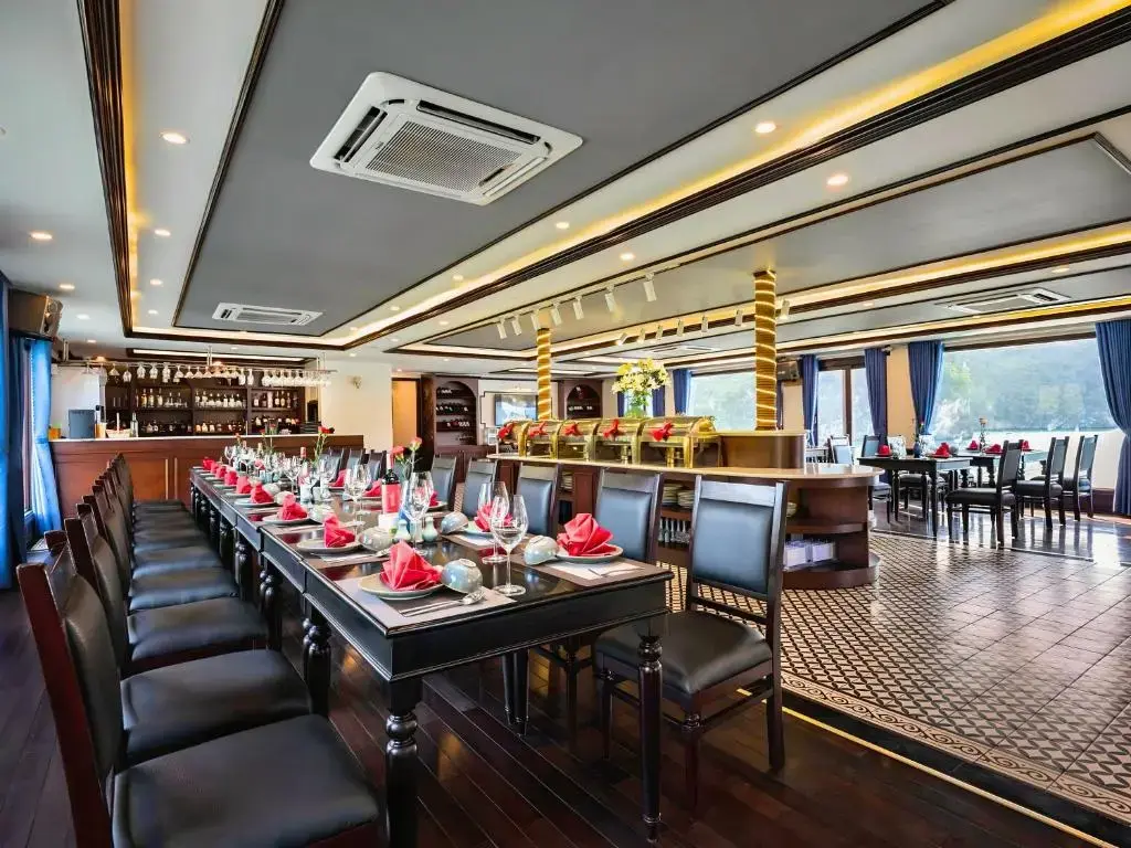 Du thuyền Le Journey Elegance Cruise Hạ Long