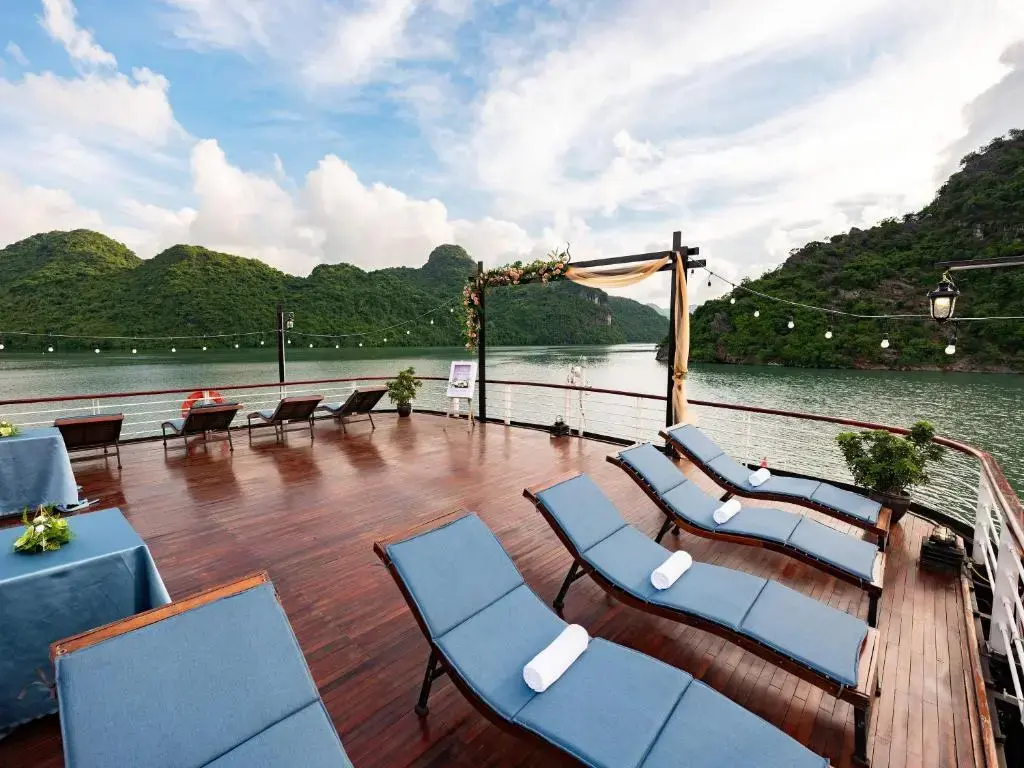 Khách sạn Amanda Luxury Lan Hạ Hạ Long
