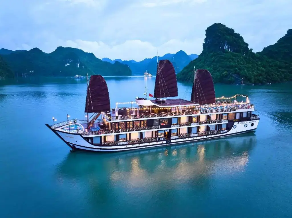 Khách sạn Amanda Luxury Lan Hạ Hạ Long