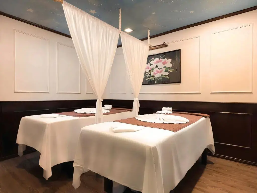 Khách sạn Amanda Luxury Lan Hạ Hạ Long