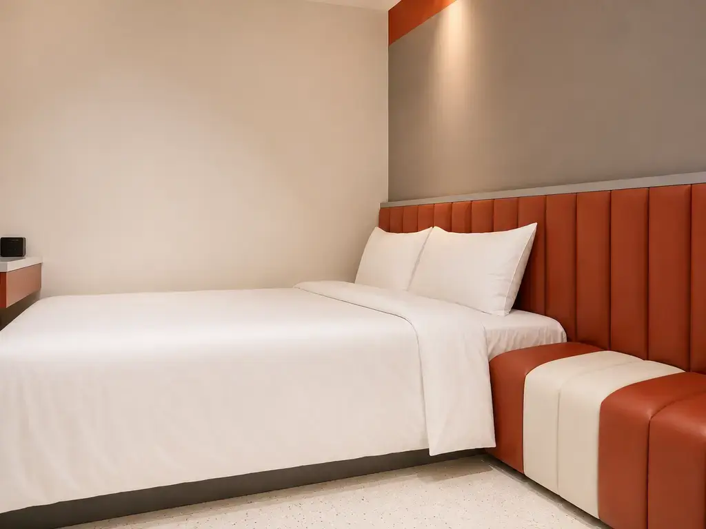Khách sạn Amana Living - Hồng Hà Hồ Chí Minh