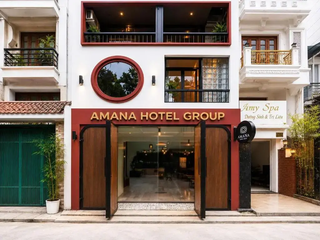 Khách sạn Amana Living - Hồng Hà Hồ Chí Minh