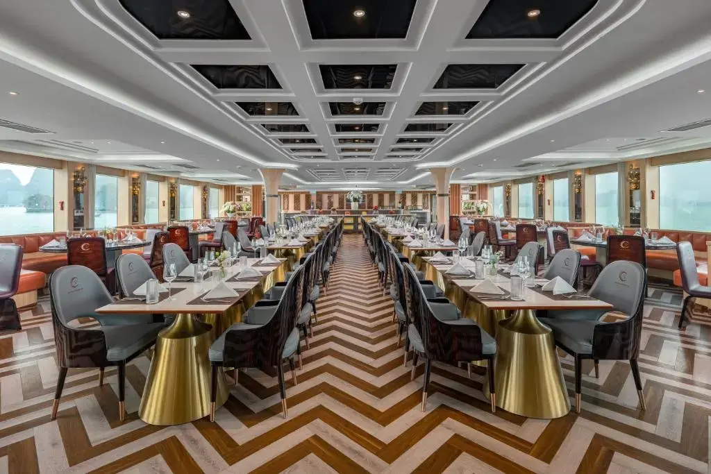 Du thuyền Luna Hạ Long Cruise