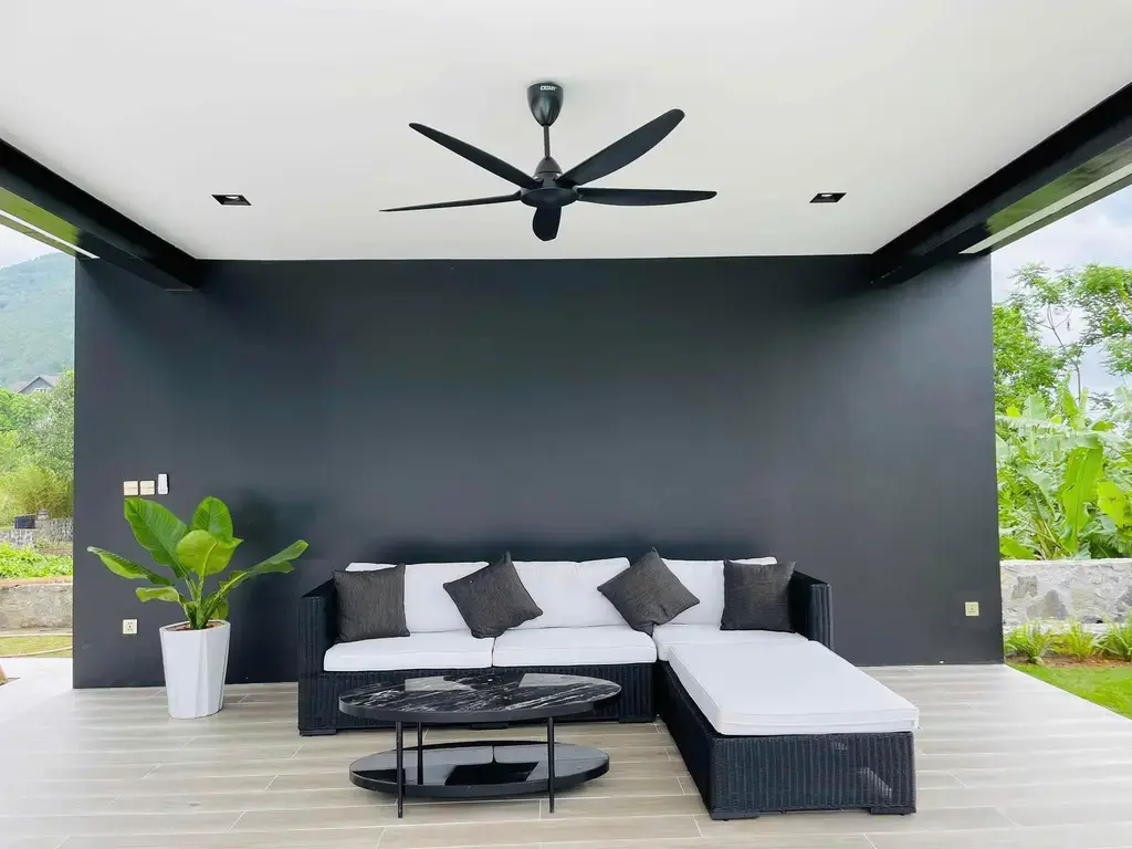 The Black and White Villa Tam Đảo