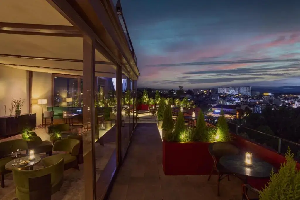 Khách sạn M Village Premier Hotel Xuân Hương Lakeside Đà Lạt
