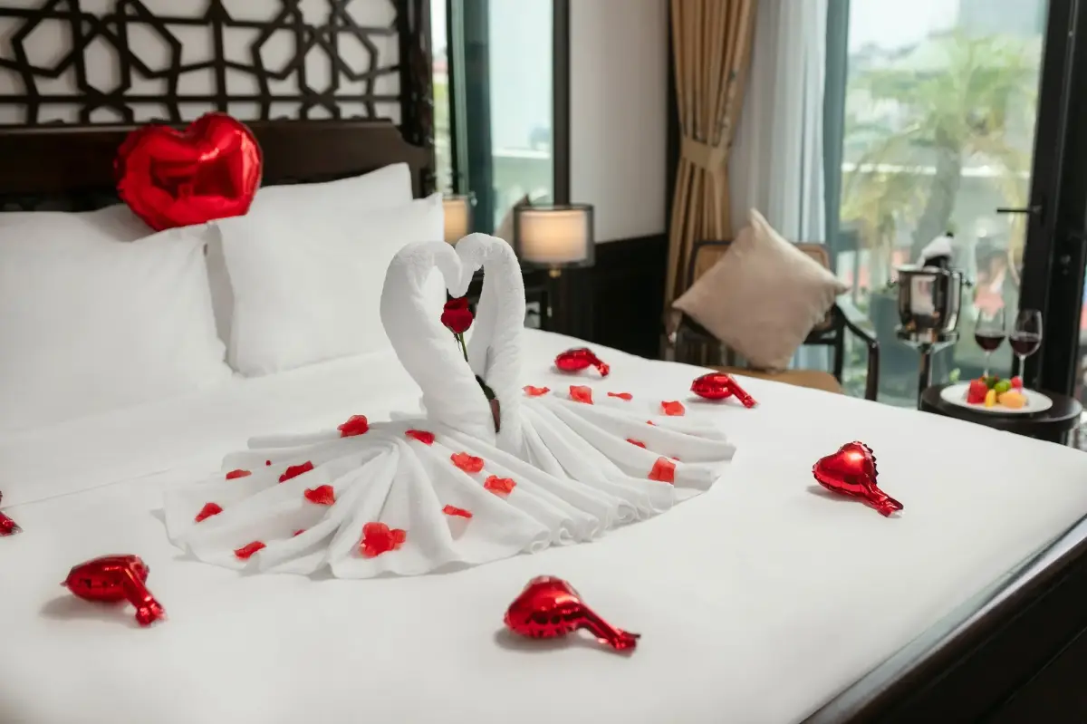 Khách sạn MAY DE VILLE Crown Hotel Hà Nội