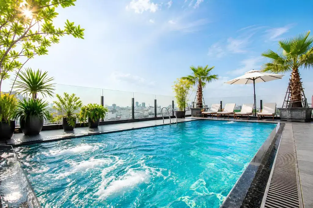 Khách sạn MAY DE VILLE Crown Hotel Hà Nội