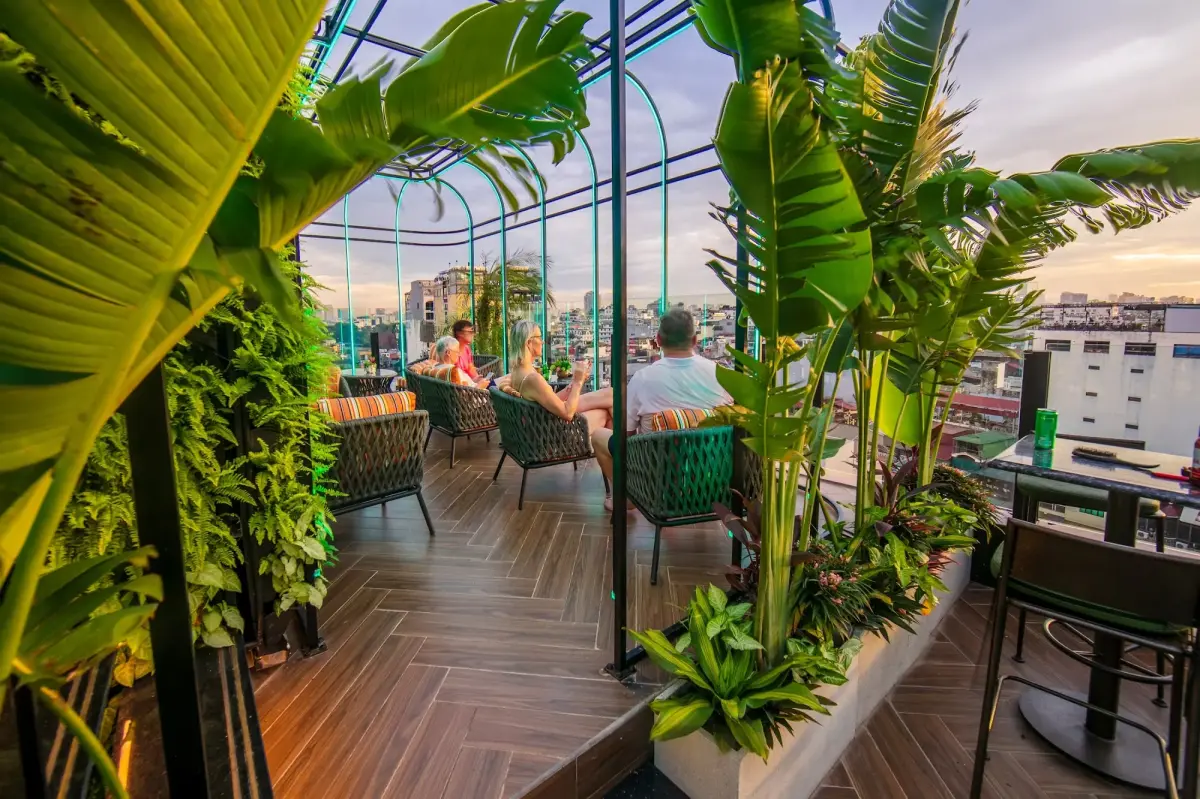 Khách sạn MAY DE VILLE Crown Hotel Hà Nội