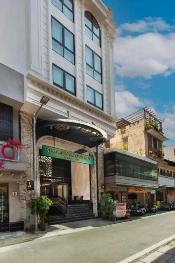 Khách sạn MAY DE VILLE Crown Hotel Hà Nội