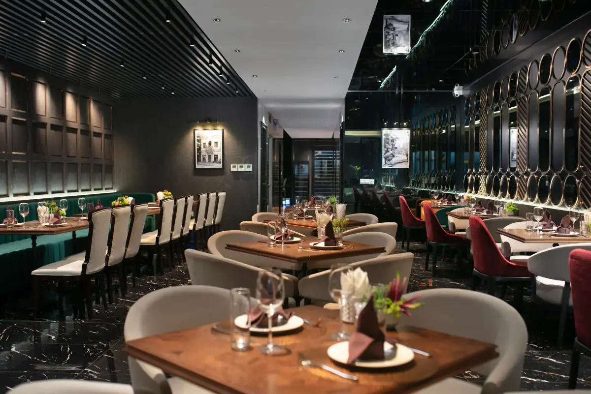 Khách sạn MAY DE VILLE Crown Hotel Hà Nội