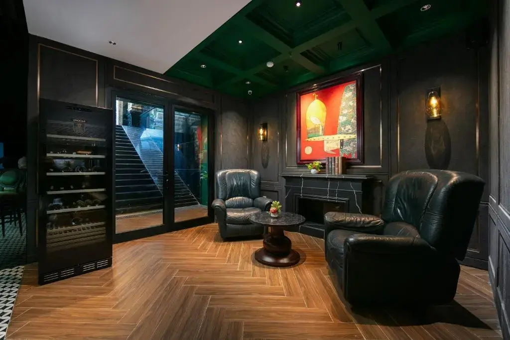 Khách sạn MAY DE VILLE Crown Hotel Hà Nội