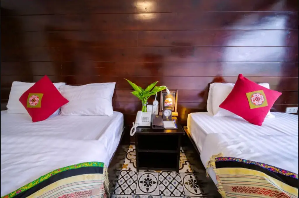 Khách sạn Village Sapa Hotel