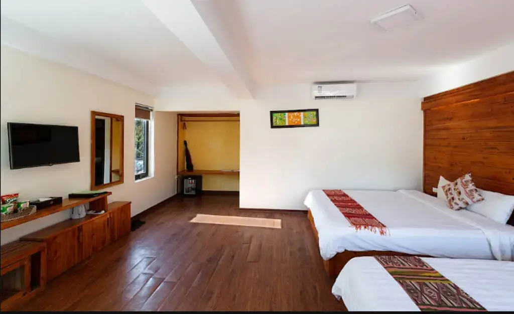 Khách sạn Village Sapa Hotel