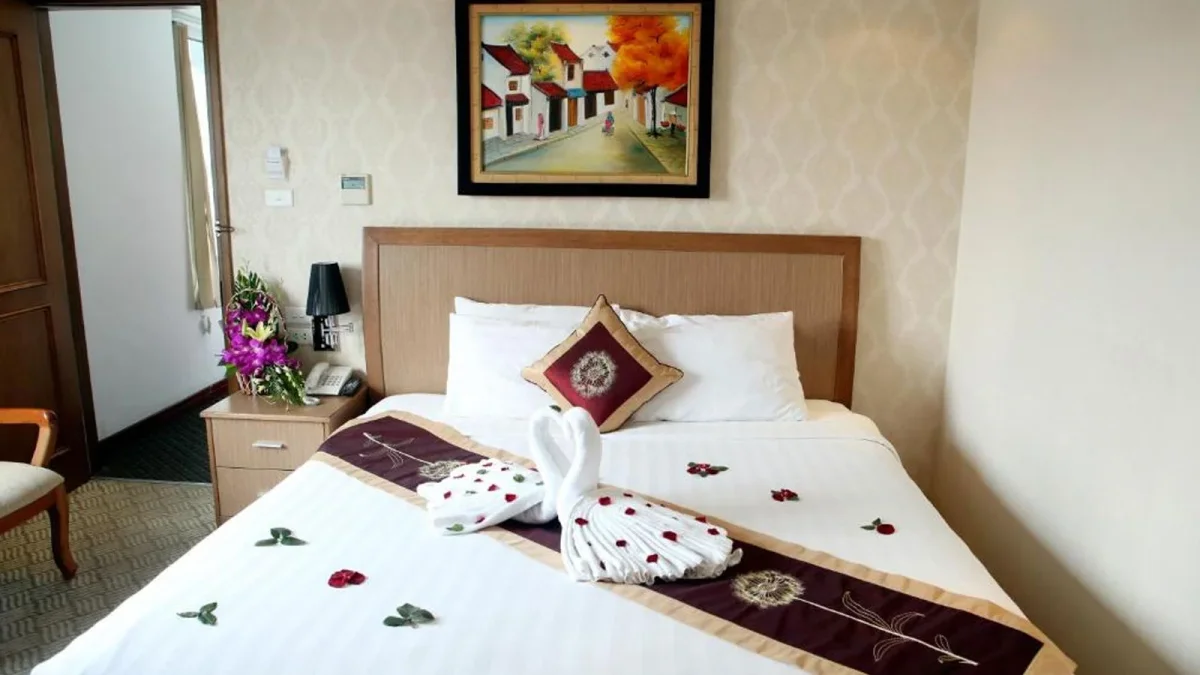 Khách sạn Lenid De Hồ Gươm Hotel Hà Nội