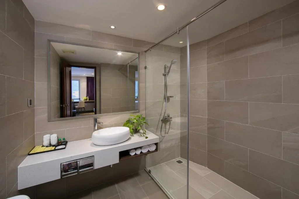 Khách sạn Hạ Long Pearl Hotel