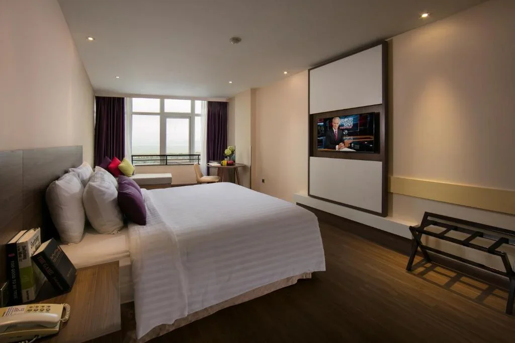 Khách sạn Hạ Long Pearl Hotel