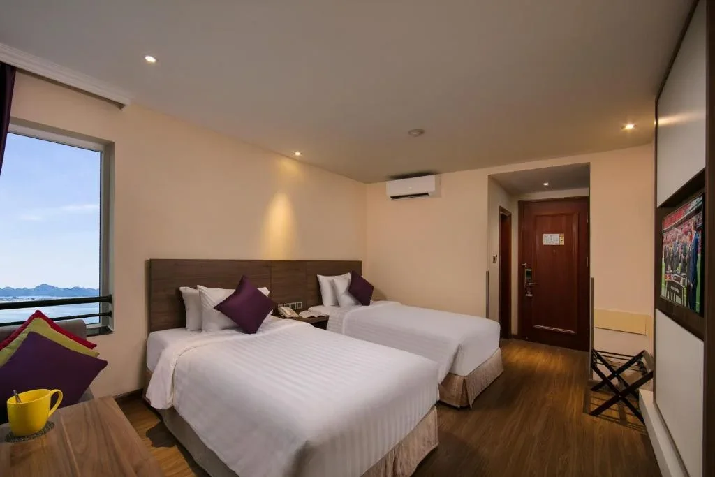 Khách sạn Hạ Long Pearl Hotel