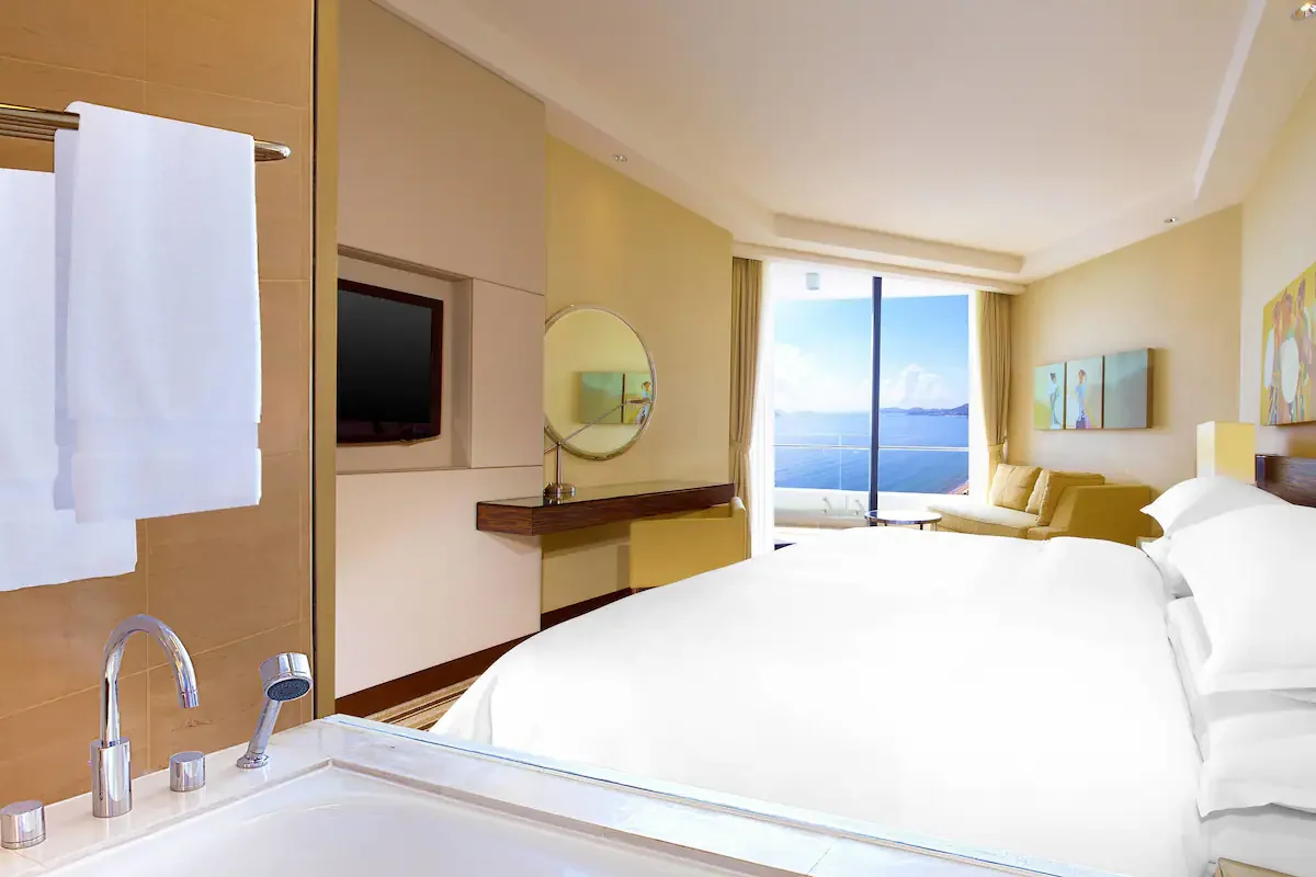 Khách sạn Sheraton Nha Trang Hotel & Spa