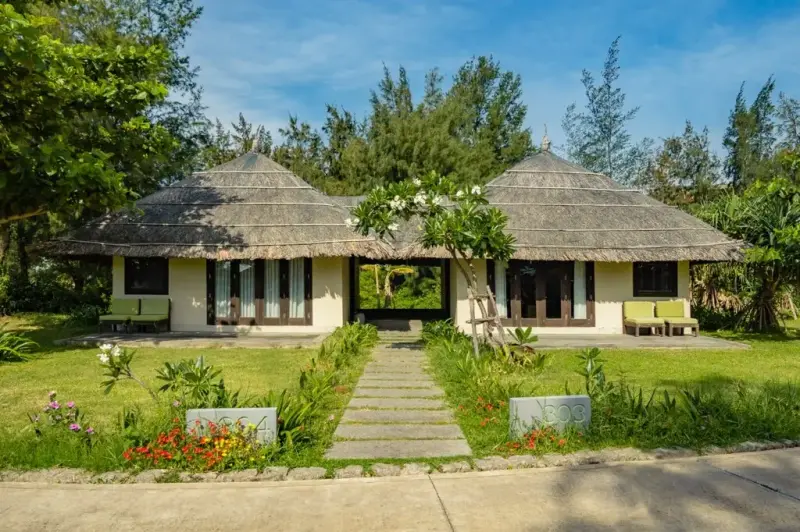 Crown Retreat Resort Quy Nhơn Bình Định - Standard Garden Bungalow