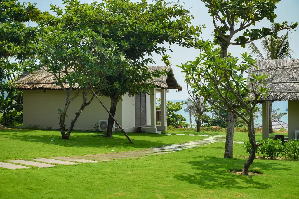 Crown Retreat Resort Quy Nhơn Bình Định
