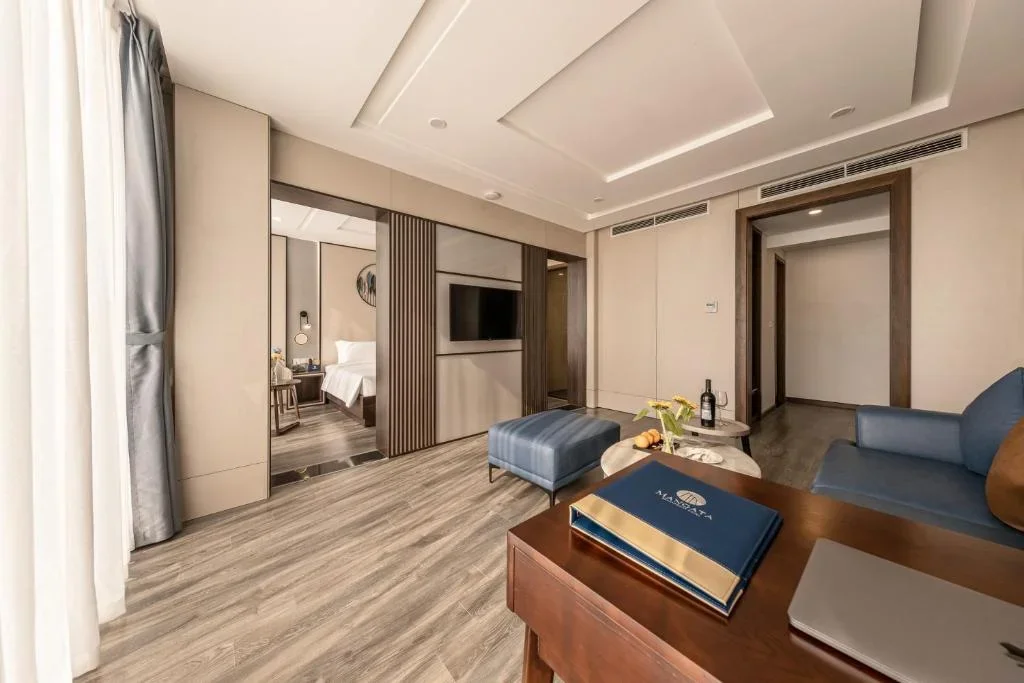 Khách sạn Mangata Beachfront Hotel Đà Nẵng
