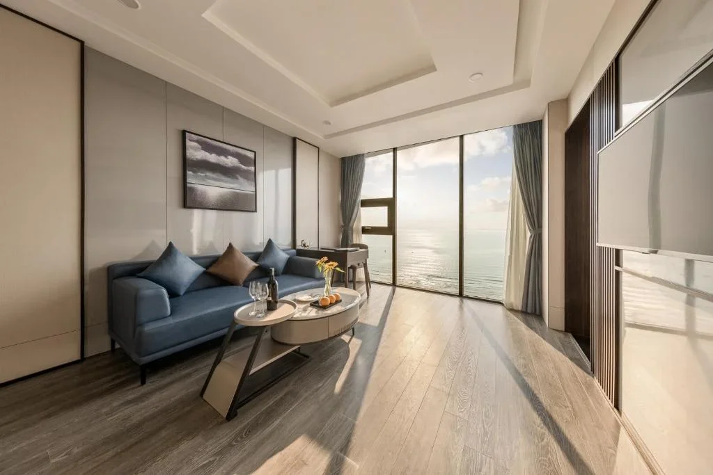 Khách sạn Mangata Beachfront Hotel Đà Nẵng