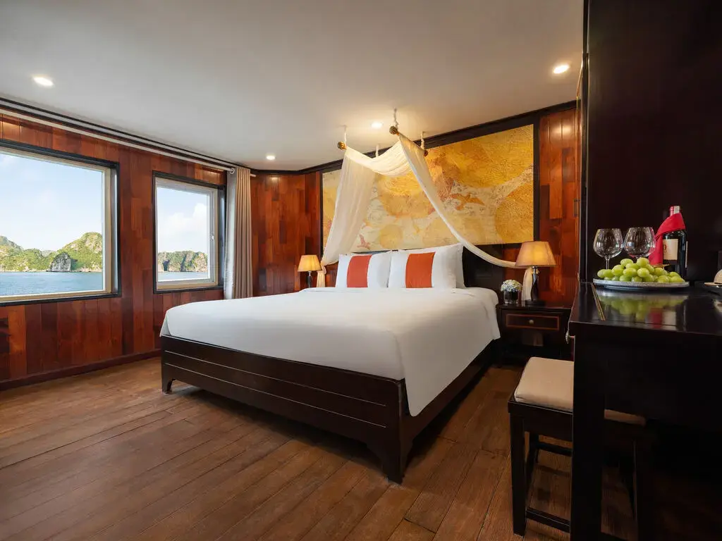 Du thuyền Amanda Premier Cruise Hạ Long