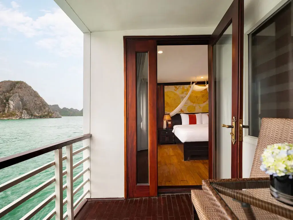 Du thuyền Amanda Premier Cruise Hạ Long