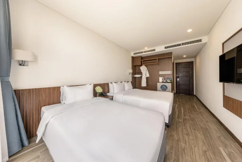 Khách sạn Mangata Beachfront Hotel Đà Nẵng