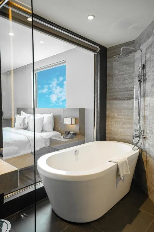 Khách sạn Sala Đà Nẵng Beach Hotel